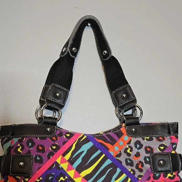 Lily Bloom Shoulder Bag - Picture 7 of 10